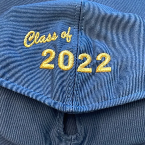 Brand New Class of 2022 Disney Mickey Ears Graduation Cap With 2022 Tassel 🧑🎓 - Picture 5 of 7